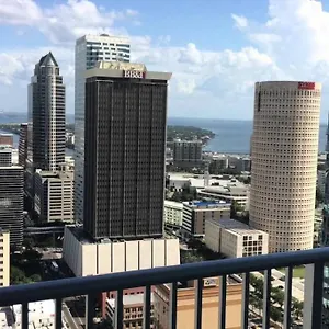 Apartment Stunning Apt With Skyline Views High Rise, Tampa